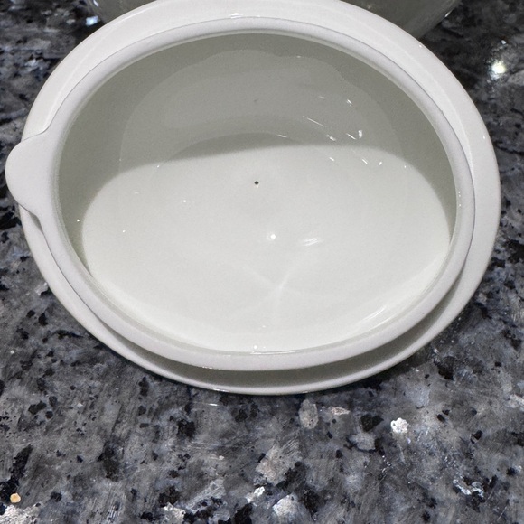 🫖 Vintage Elegant Villeroy and Boch Fiori White Porcelain Pot 🫖 - Picture 9 of 15